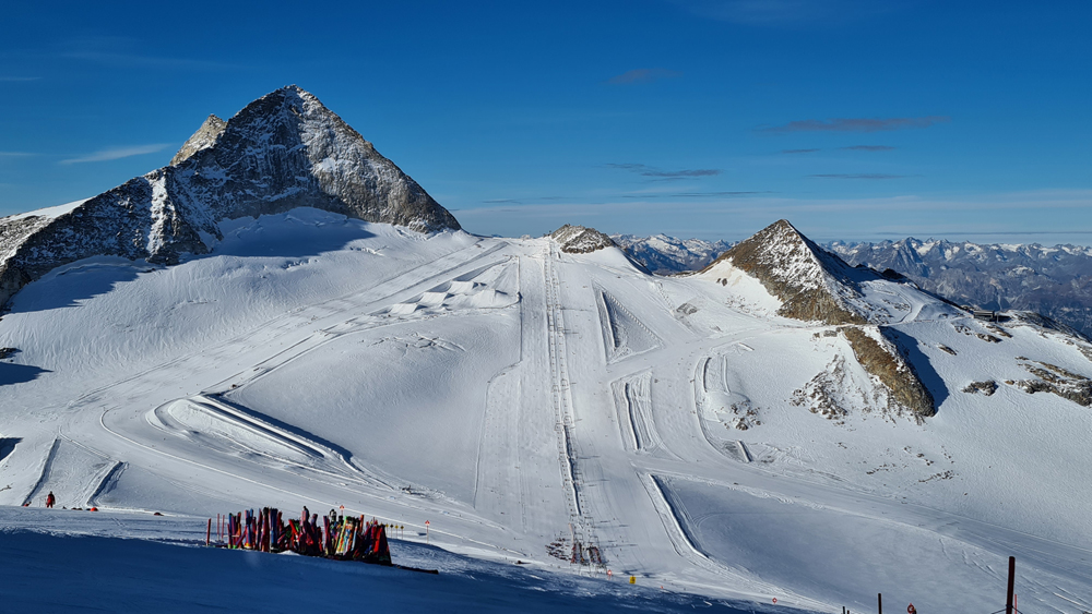 Perfektes Hintertuxer Bergpanorama mit der Skischule Lüneburg